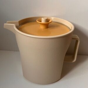 Vintage Tupperware Creamer 1414-6